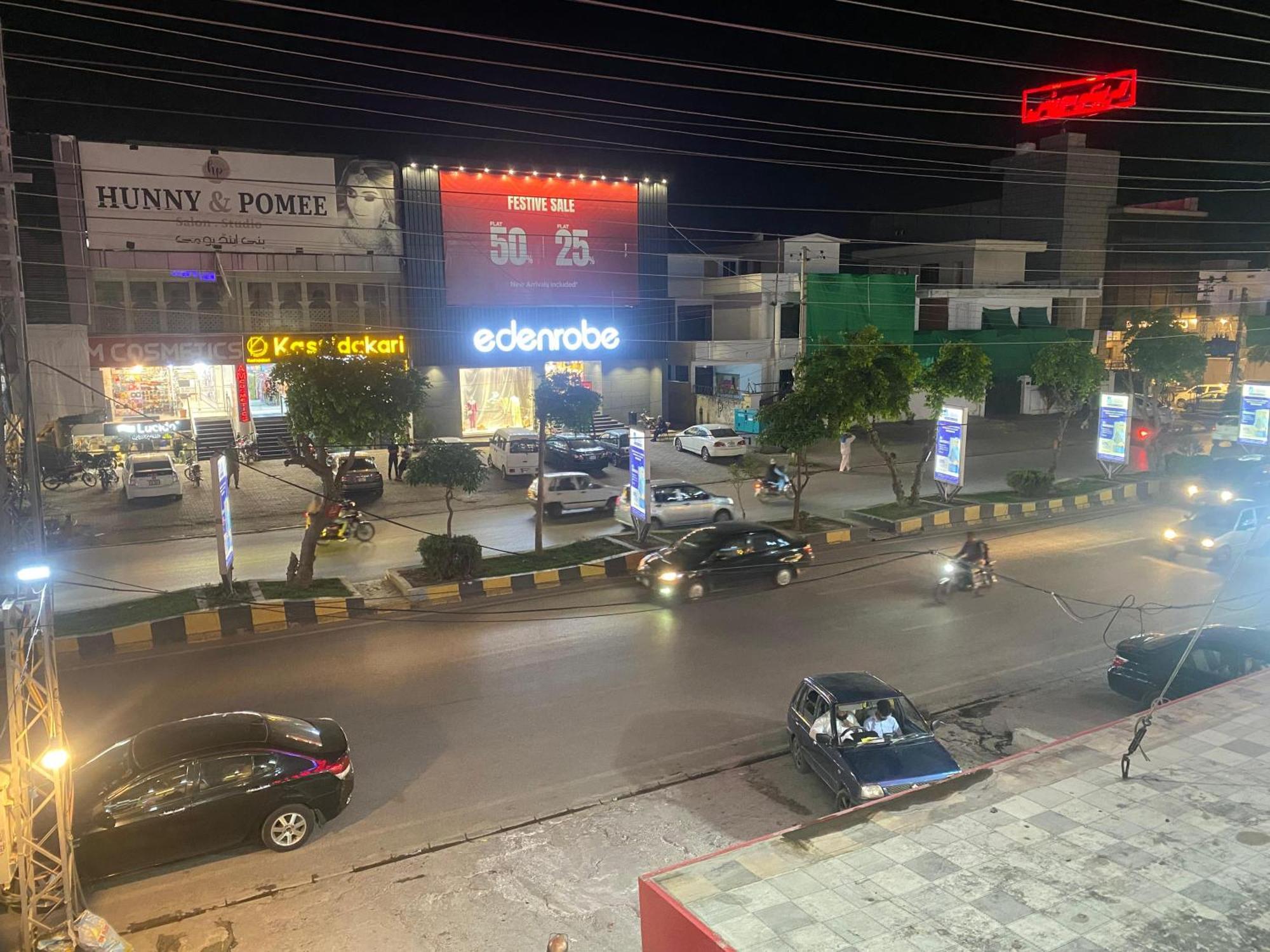 Baoo Jee Hotel Islamabad Rawalpindi Esterno foto