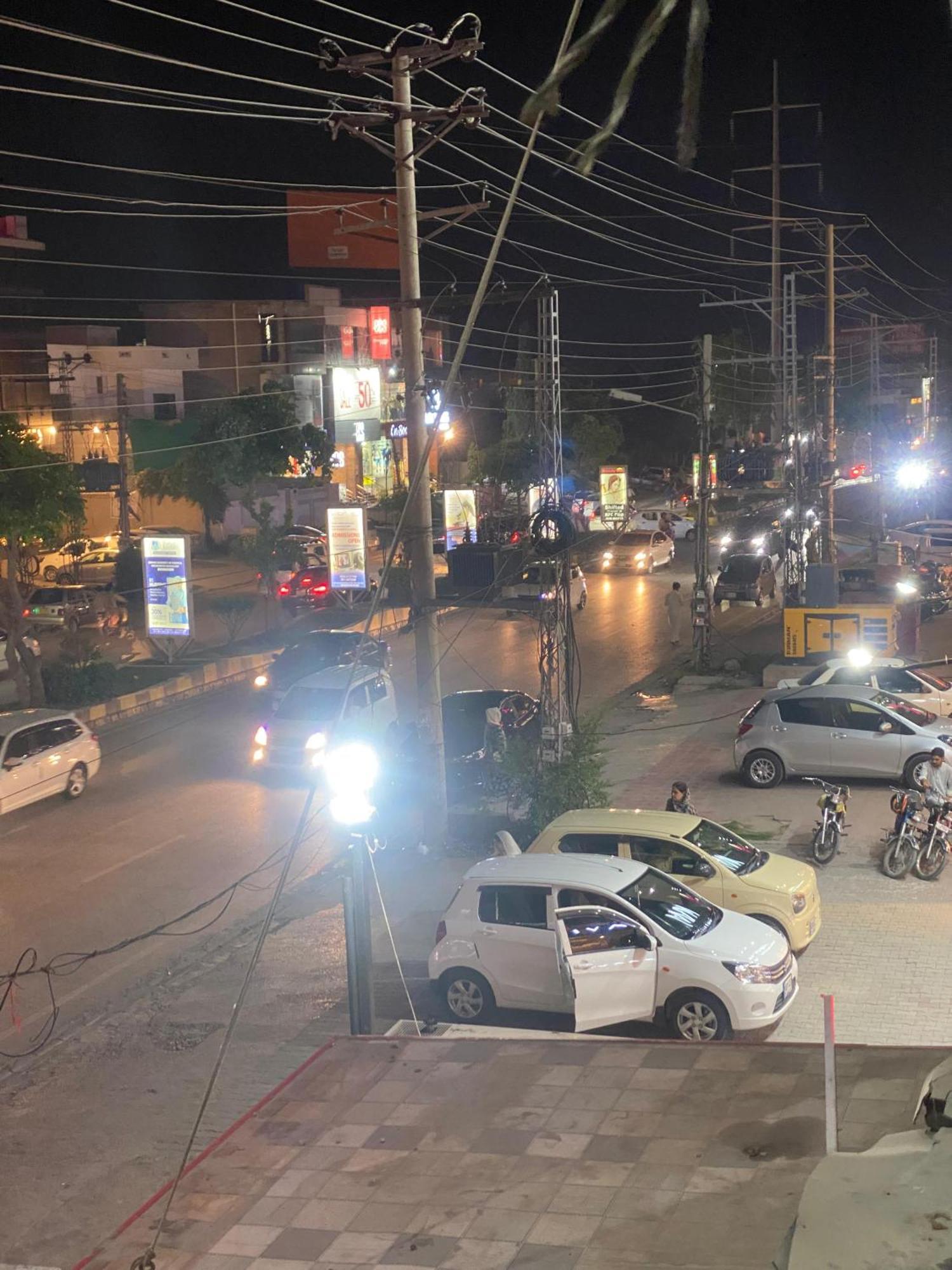 Baoo Jee Hotel Islamabad Rawalpindi Esterno foto